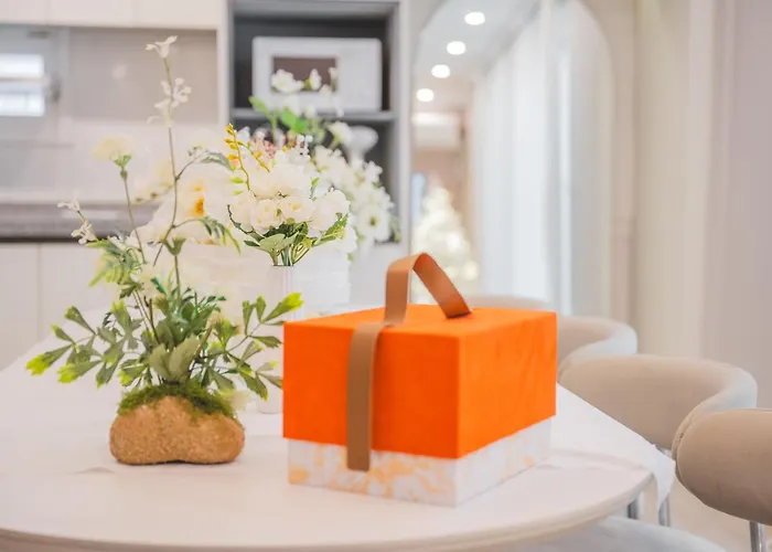 Hongik Entrance Station 11 People Luxury House 2bathrooms 4 Ooftop Exclusive Use Daire Seul