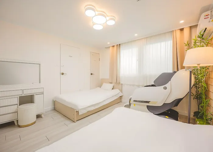 Daire Hongik Entrance Station 11 People Luxury House 2bathrooms 4 Ooftop Exclusive Use Seul