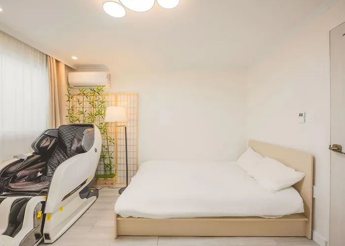 Hongik Entrance Station 11 People Luxury House 2bathrooms 4 Ooftop Exclusive Use Seul