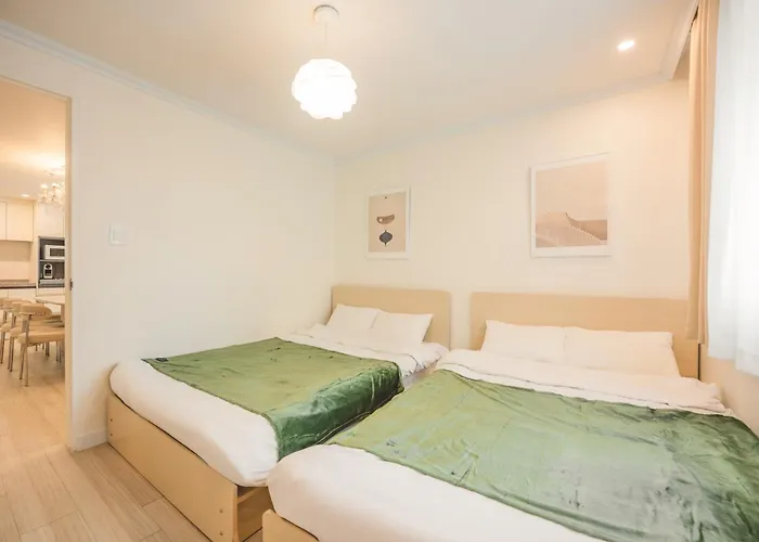 Hongik Entrance Station 11 People Luxury House 2bathrooms 4 Ooftop Exclusive Use