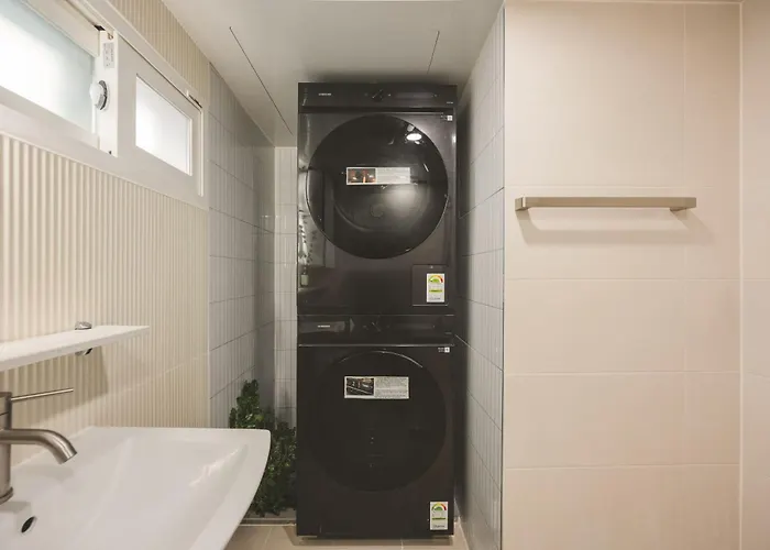 Daire Hongik Entrance Station 11 People Luxury House 2bathrooms 4 Ooftop Exclusive Use Seul